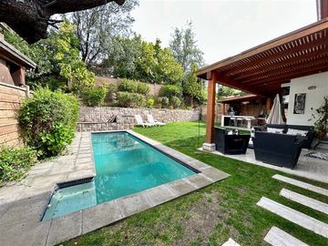 Casa en venta Condominio Las Condes/ Sector Los Dominicos