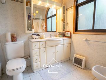 Casa en Venta en Valenzuela Puelma con Padre Hurtado