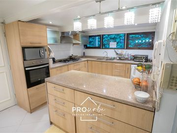 Casa en Venta en Valenzuela Puelma con Padre Hurtado