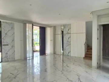RUmah NEW Aruba Villa – Pakuwon City