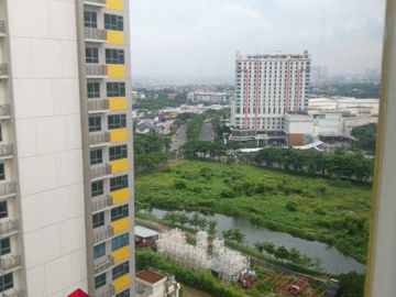 Disewakan Apartemen Springlake 2BR SF Lt.21