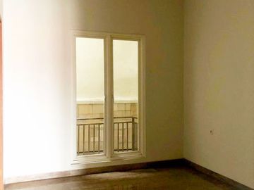 Rumah Baru siap Huni di Simprug Jakarta Selatan