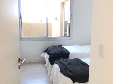 Excelente Depto En 1 Planta Con Jardín En Las Piedras