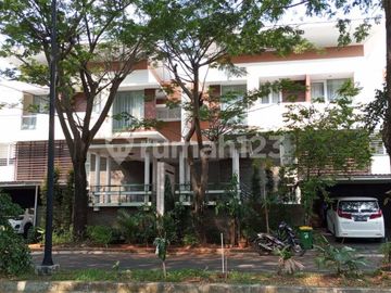 Dijual Rumah Gandeng 2 Dilengkapi Kolam Renang Di Citra Garden 7