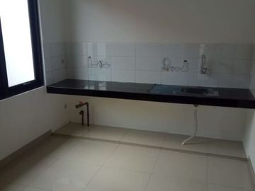 5 Bedroom House for sale