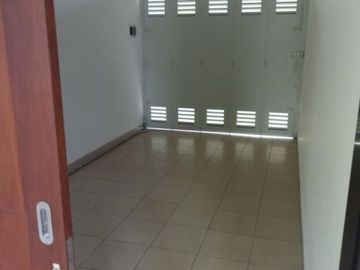 5 Bedroom House for sale