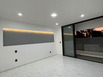 Hermosa Casa NUEVA con Alberca y 4 Rec. en Condominio con Seguridad 24/7 en Cuernavaca