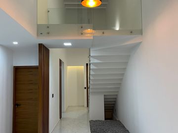 Hermosa Casa NUEVA con Alberca y 4 Rec. en Condominio con Seguridad 24/7 en Cuernavaca