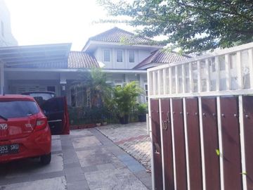 Rumah second mewah dgn private swimming pool dipd.labu,Jaksel