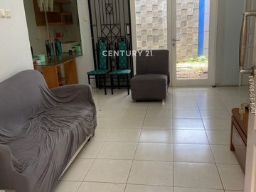 Disewakan Rumah Siap Huni Dalam Cluster Di Permata Bintaro