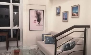 For lease: Twin Oaks Place loft unit