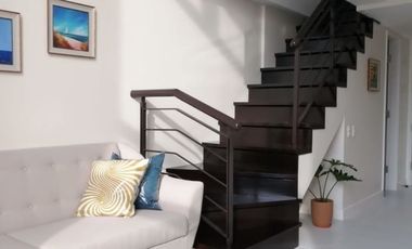 For lease: Twin Oaks Place loft unit