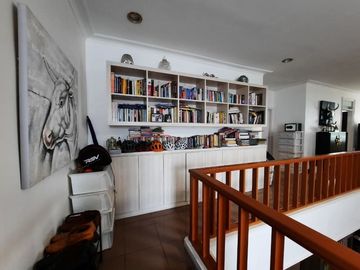 rumah mewah lux bagus cantik tubagus Ismail dago Bandung