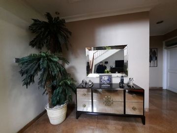 rumah mewah lux bagus cantik tubagus Ismail dago Bandung