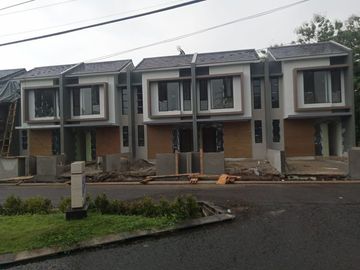 RUMAH 2 LANTAI DP 5JUTA ALL-IN free BIAYA SURAT2 dan biaya kpr Cluster NEO ARCADIA