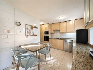 Casa en venta de 5 dorm. Condominio San Carlos de Apoquindo