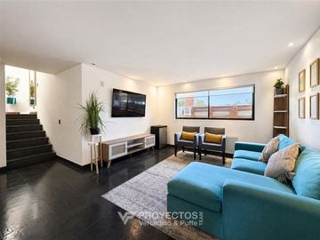 Casa en venta de 5 dorm. Condominio San Carlos de Apoquindo