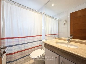 Casa en venta de 5 dorm. Condominio San Carlos de Apoquindo