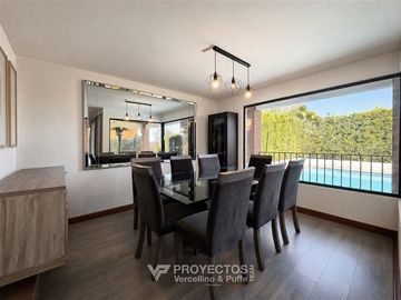 Casa en venta de 5 dorm. Condominio San Carlos de Apoquindo