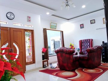 Dijual Cepat Murah Rumah Mewah 3 Lantai Di Cimanggis Depok