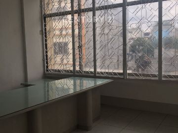 Ruko Di Komplek Perkantoran Jl Suprapto Jakarta Pusat
