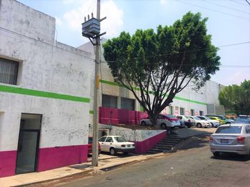 LOCAL COMERCIAL Y BODEGA EN REAL DE ATIZAPÁN DE ZARAGOZA