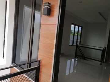 RUMAH CANTIK MEWAH SEMI VILLA SEJUK ASRI DI CIWARUGA