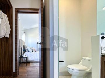 Residencia con área jardinada de más de 120m² en Metepec