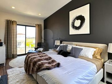 Residencia con área jardinada de más de 120m² en Metepec