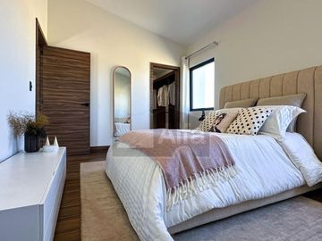 Residencia con área jardinada de más de 120m² en Metepec