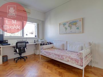 Suipacha y Juncal - Excelente 5 ambientes c/coch en Venta - Retiro