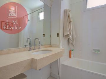 Suipacha y Juncal - Excelente 5 ambientes c/coch en Venta - Retiro