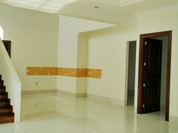 Rumah Mewah di Boulevard Istana Dieng kota Malang _ 44.19