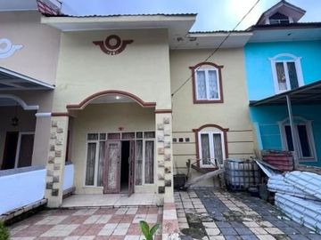 Villa Bukit Mas depan Mikie Holiday Berastagi