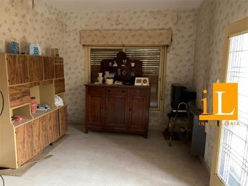 CASA EN Bº PARQUE. CORONEL BRANDSEN