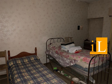 CASA EN Bº PARQUE. CORONEL BRANDSEN