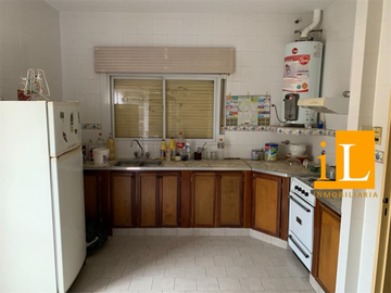 CASA EN Bº PARQUE. CORONEL BRANDSEN