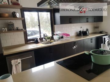 Casa en Venta en Parcela con casa en Condominio de Quintero