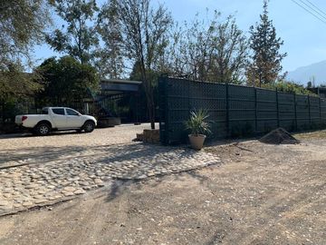 HERMOSA QUINTA EN MONTEMORELOS, A UN LADO BIOPARQUE ESTRELLA.