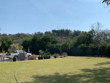 HERMOSA QUINTA EN MONTEMORELOS, A UN LADO BIOPARQUE ESTRELLA.