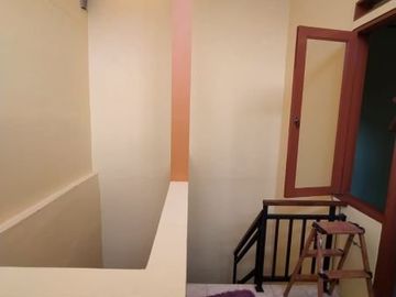Disewakan Murah Rumah Cluster di Gandul Cinere Semi Furnished