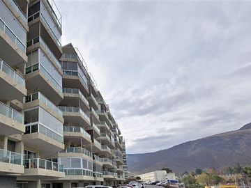 Departamento en venta de 3 dorm. 2b. Estac. en Huechuraba