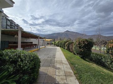 Departamento en venta de 3 dorm. 2b. Estac. en Huechuraba