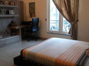Rumah dijual di Artha Gading Villa Termurah 455m2 3 lantai minimalis classic 5KT Furnish