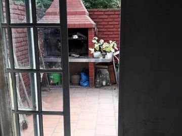 Casa - Claypole