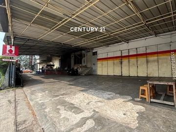 Disewakan Tanah Dan Bangunan Cocok Untuk Showroom Bengkel Mobil