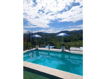 VENTA 2 CABAÑAS SOBRE LAS MONTAÑAS EN VILLA LA PAISANITA CORDOBA