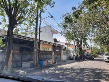 Rumah Wisma Mukti Klampis Indah STRATEGIS, ROW 3 MOBIL, MURAH