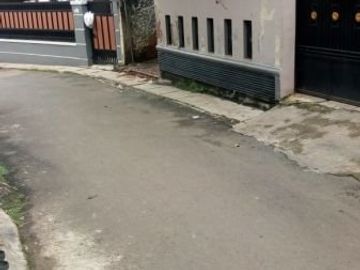 DiJual Rumah Murah Asri Dan nyaman Di Ciledug Tangerang
