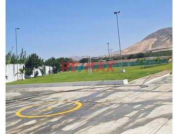 ATENCIÓN INVERSIONISTAS!!!

     ¡Oportunidad única en el corazón de la Campiña La Merced en Laredo!
Descubre estos 11000m² de terreno plano y sole
